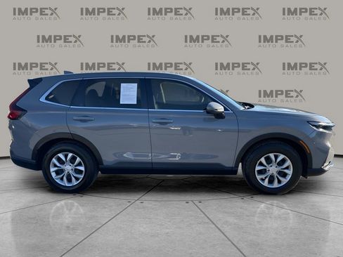 Used 2024 Honda CR-V LX image 6