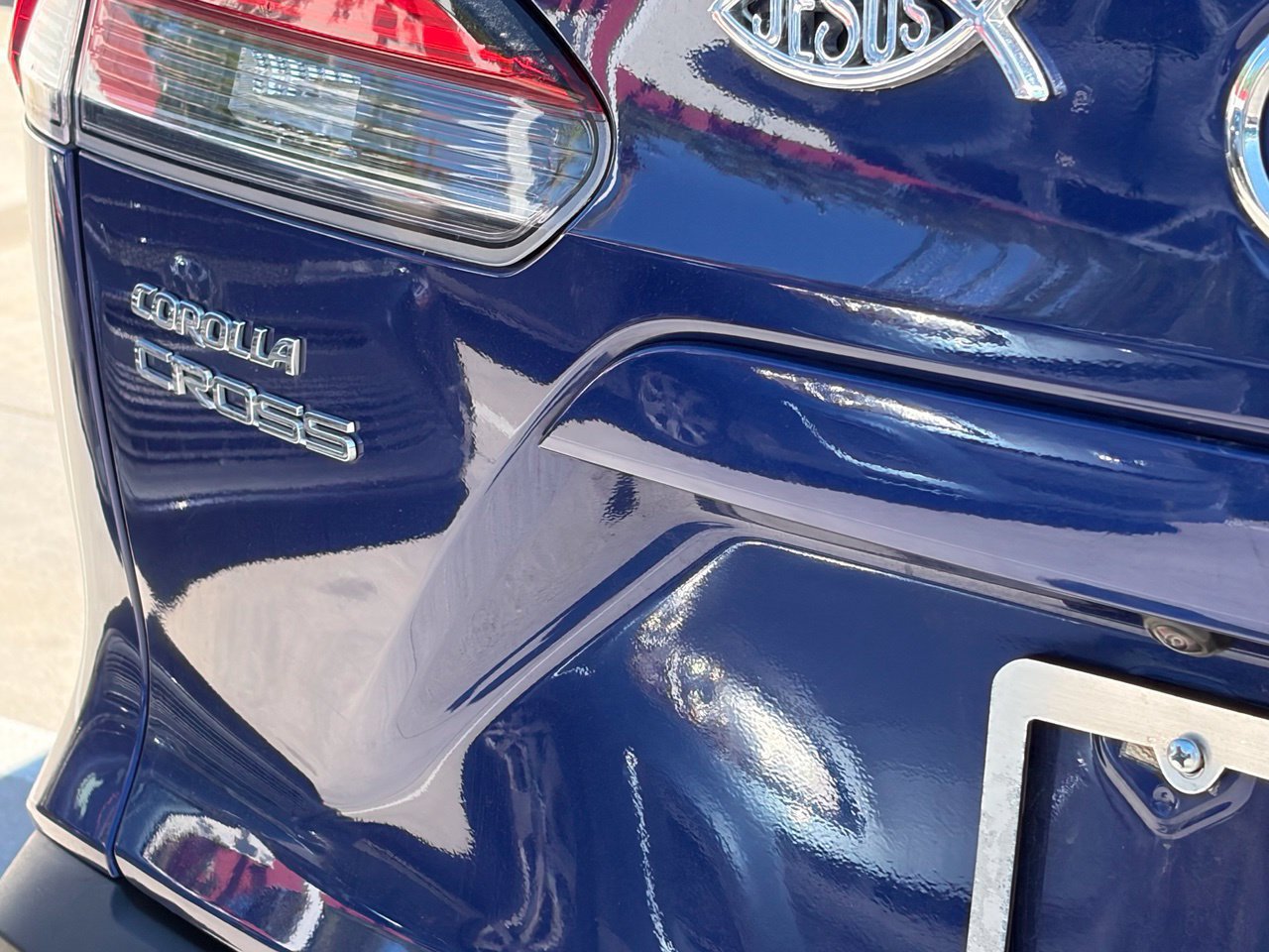 Used 2023 Toyota Corolla Cross XLE FWD image 5
