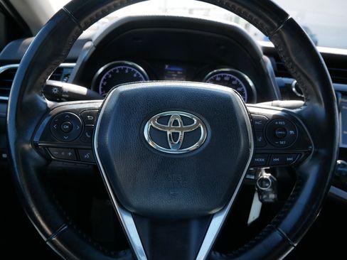 Used 2018 Toyota Camry SE image 28
