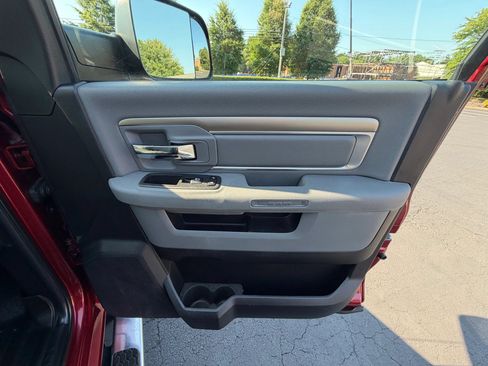 Used 2014 RAM 3500 SLT AWD/4WD image 23