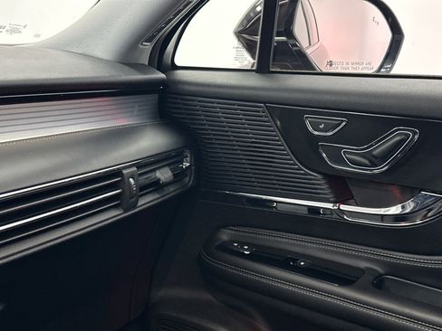 Certified 2021 Lincoln Corsair AWD w/ Premium Package image 31