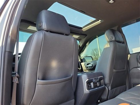 Used 2021 GMC Sierra 1500 AT4 w/ AT4 Premium Package image 15