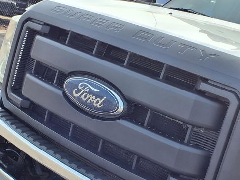 Used 2013 Ford F550 4x4 Regular Cab Super Duty image 25