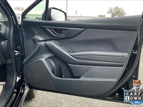 Used 2023 Subaru Crosstrek 2.0i Premium image 23