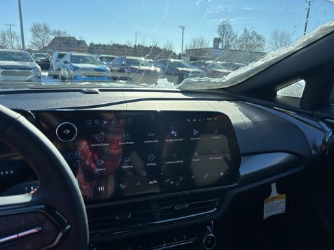 New 2026 Chevrolet Equinox EV RS image 13