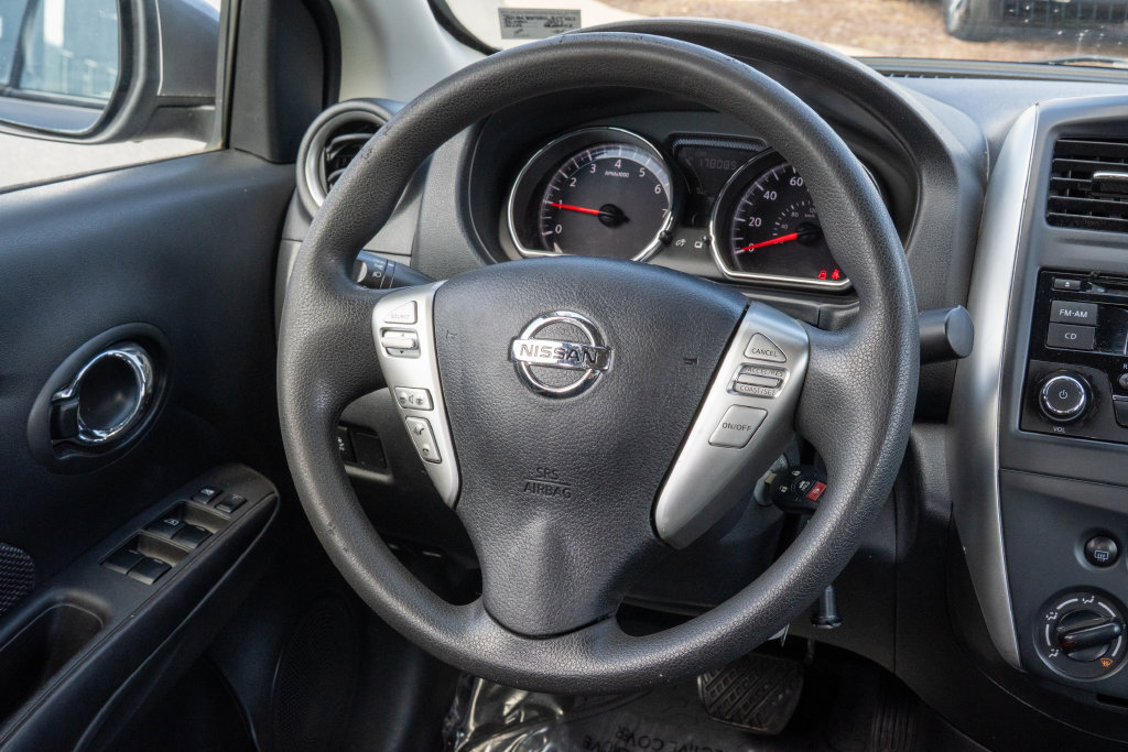 Used 2017 Nissan Versa SV FWD image 15