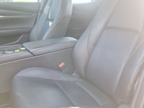 Used 2023 MAZDA MAZDA3 s FWD image 11