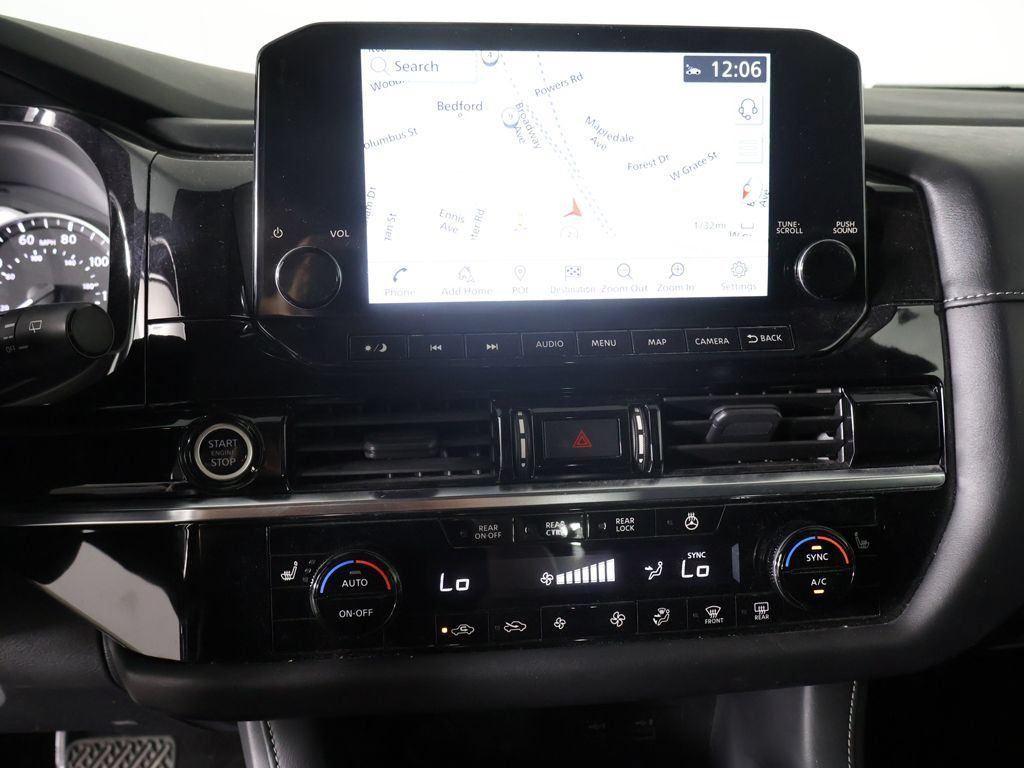 Used 2023 Nissan Pathfinder SL AWD/4WD image 46