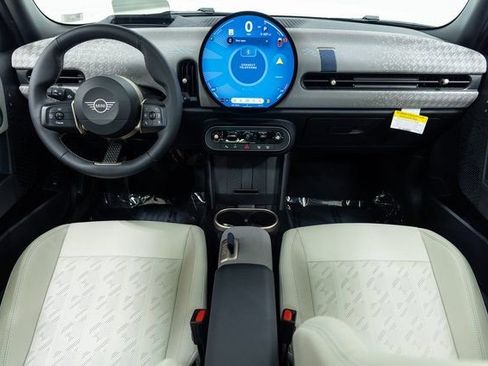 Certified 2025 MINI Cooper S image 23