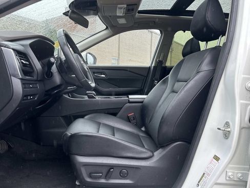 Certified 2023 Nissan Rogue SV w/ SV Premium B Package AWD/4WD image 14