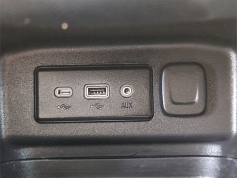 Certified 2023 Chevrolet Equinox RS image 33