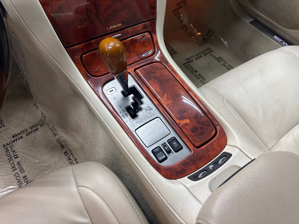 Used 2007 Lexus SC 430 Convertible w/ Preferred Accessory Pkg RWD image 32