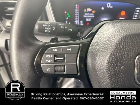Used 2023 Honda Pilot Elite image 12
