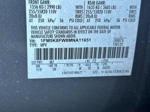 Certified 2021 Ford Explorer Limited w/ Hybrid Equipment Group 310A image 29