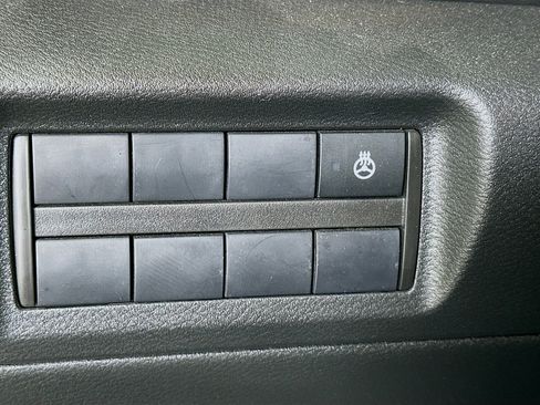 Used 2024 Nissan Kicks SR w/ SR Premium Package image 16