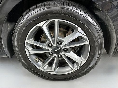 Used 2023 Kia Forte LXS image 28