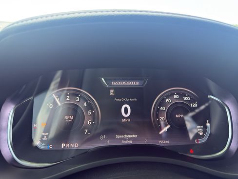 Used 2025 RAM 2500 Laramie w/ Night Edition AWD/4WD image 18