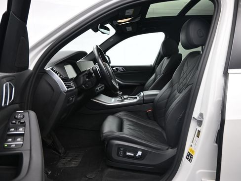 Used 2023 BMW X5 xDrive40i w/ Premium Package AWD/4WD image 26