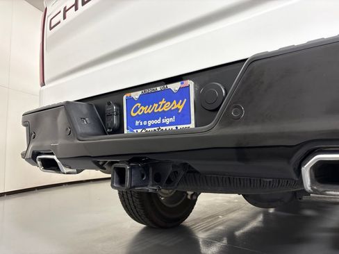 Used 2021 Chevrolet Silverado 1500 LT Trail Boss w/ Convenience Package II AWD/4WD image 18