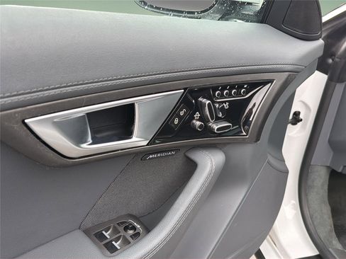 Used 2015 Jaguar F-TYPE S RWD image 25