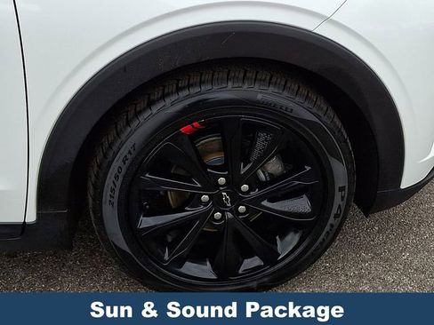Used 2023 Chevrolet Bolt EUV Premier w/ Sun & Sound Package image 10
