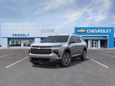 New 2026 Chevrolet Traverse LT image 8