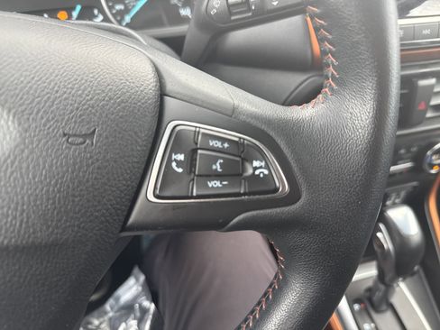 Used 2022 Ford EcoSport SE w/ SE Convenience Package image 17
