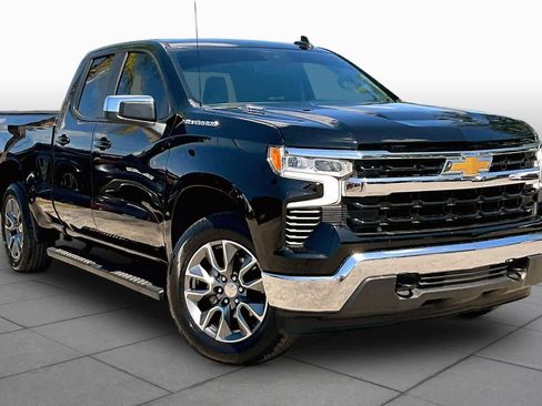 Used 2024 Chevrolet Silverado 1500 LT AWD/4WD image 3
