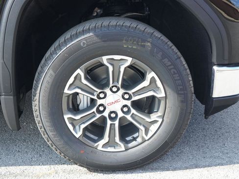 New 2026 GMC Sierra 1500 SLT w/ SLT Convenience Package image 14