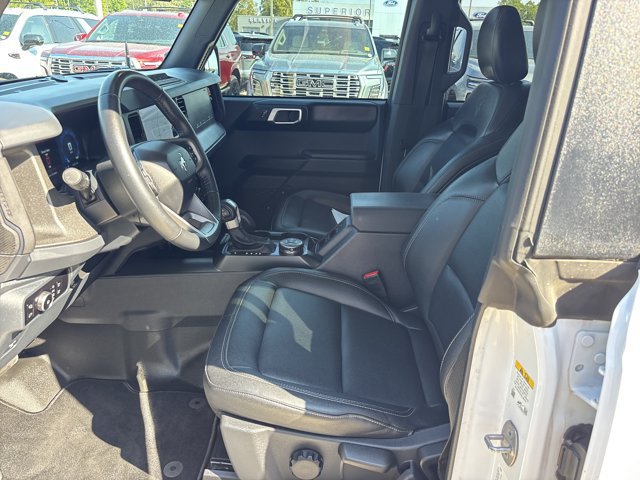 Used 2025 Ford Bronco Badlands AWD/4WD image 14