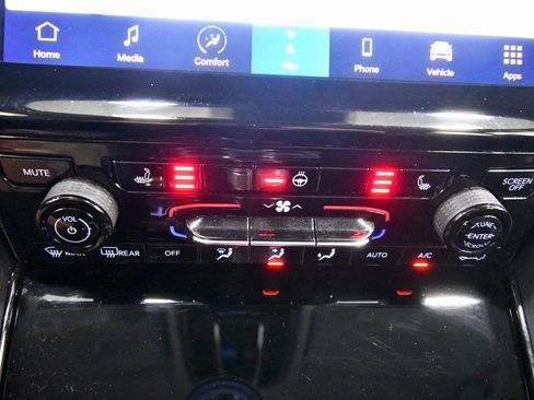 Used 2023 Jeep Grand Cherokee L Limited image 26