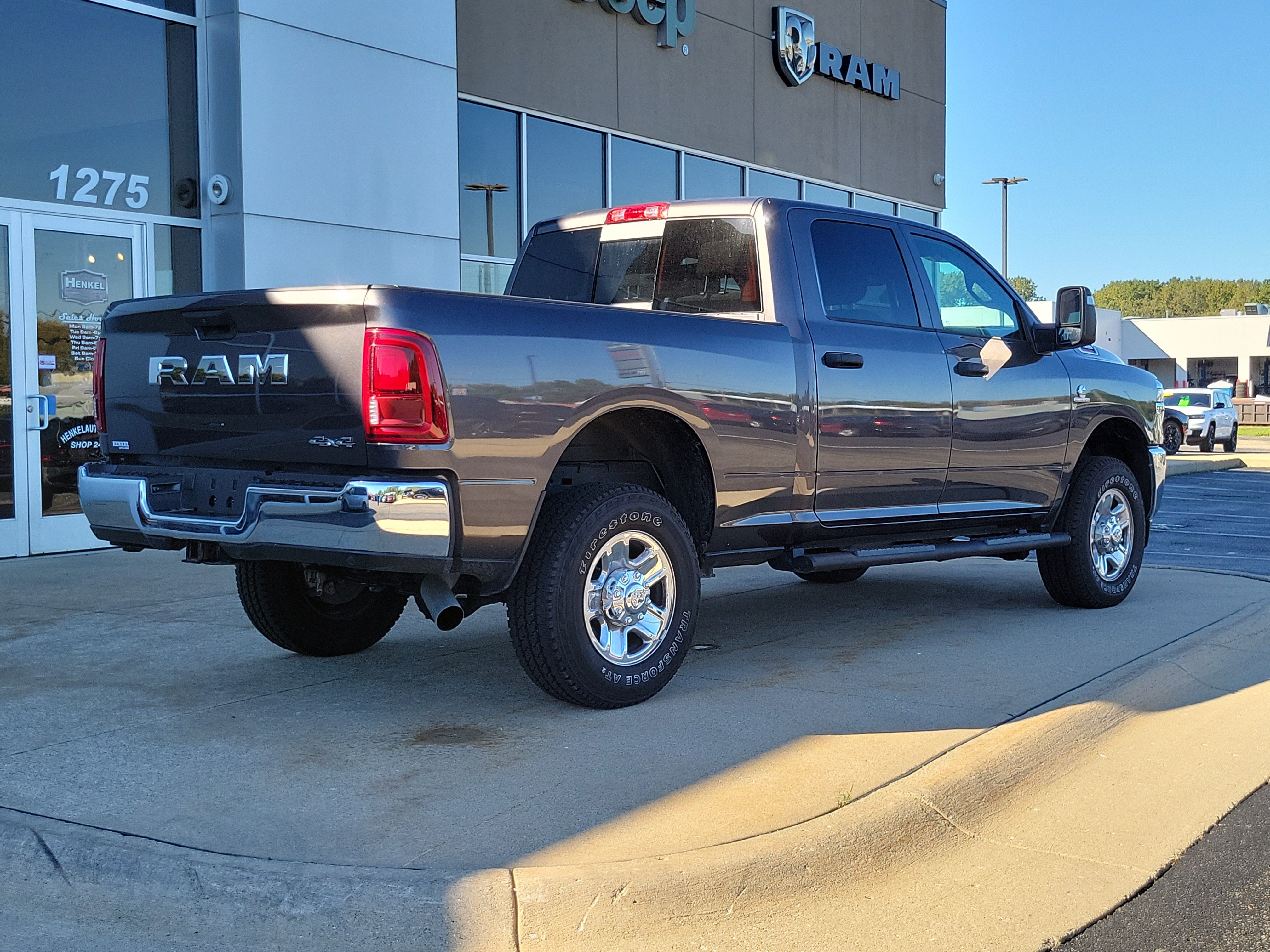 Used 2026 RAM 2500 Tradesman AWD/4WD image 4