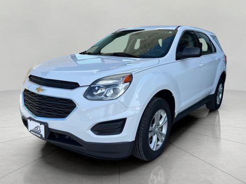 Used 2017 Chevrolet Equinox LS image 9