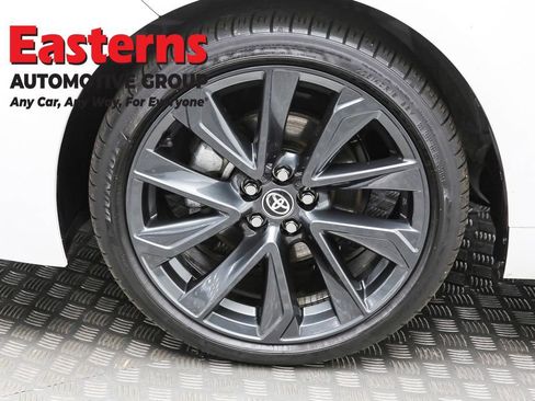 Used 2025 Toyota Corolla SE image 32