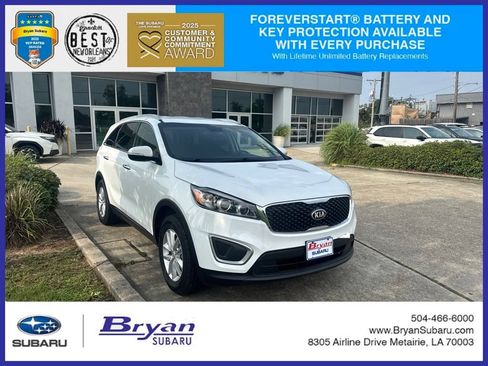 Used 2018 Kia Sorento FWD image 1