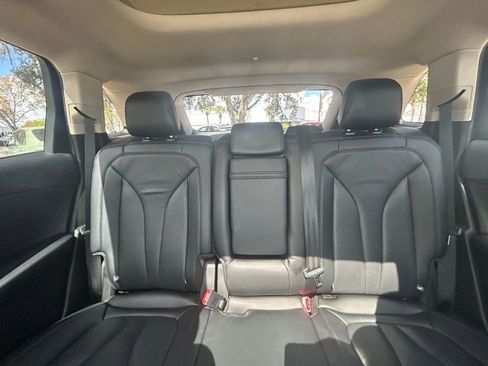 Used 2023 Lincoln Nautilus Reserve w/ Equipment Group 202A image 13