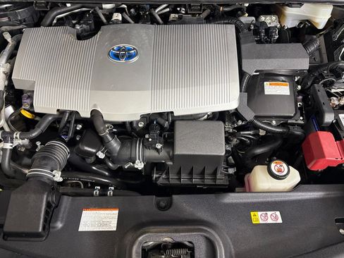 Used 2018 Toyota Prius Prime Premium w/ Carpet Mat Package FWD image 37