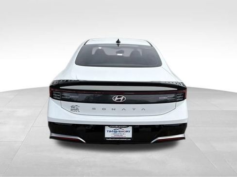 Used 2025 Hyundai Sonata SEL FWD image 10