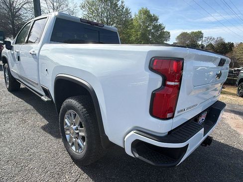 New 2026 Chevrolet Silverado 2500 High Country w/ High Country Premium Package AWD/4WD image 7
