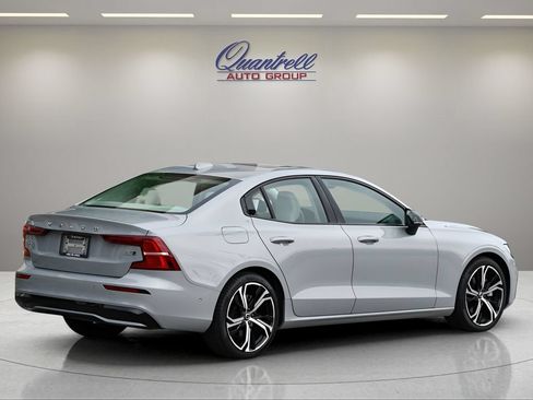 Used 2024 Volvo S60 B5 Plus AWD/4WD image 4