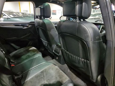 Used 2018 Porsche Macan image 22