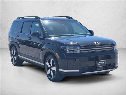 Used 2024 Hyundai Santa Fe Limited FWD image 3
