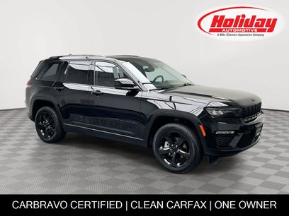 Used 2023 Jeep Grand Cherokee Limited w/ Black Appearance Package