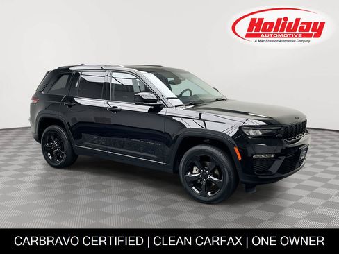 Used 2023 Jeep Grand Cherokee Limited w/ Black Appearance Package AWD/4WD image 1
