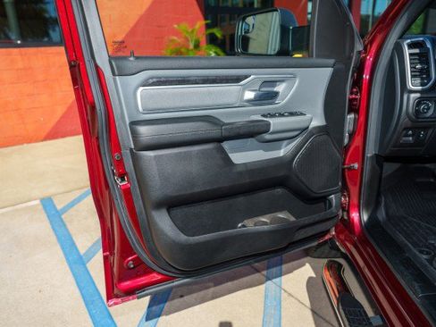 Used 2021 RAM 1500 Big Horn AWD/4WD image 12
