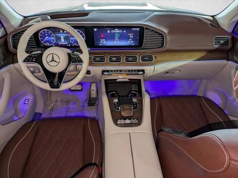 New 2026 Mercedes-Benz Maybach GLS 600 4MATIC image 16