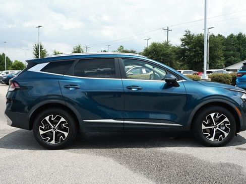 Used 2023 Kia Sportage EX AWD/4WD image 4