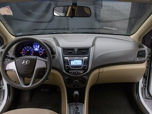 Used 2014 Hyundai Accent GLS image 20