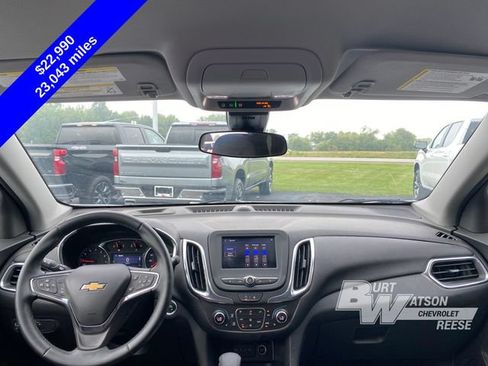 Used 2024 Chevrolet Equinox LT w/ LPO, Floor Liner Package FWD image 17
