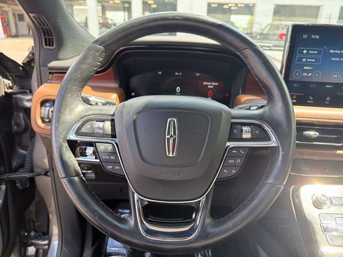 Certified 2023 Lincoln Nautilus Reserve w/ Luxury Package AWD/4WD image 21